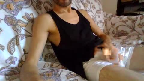hugebobforever1983 online show from September 21, 9:42 am