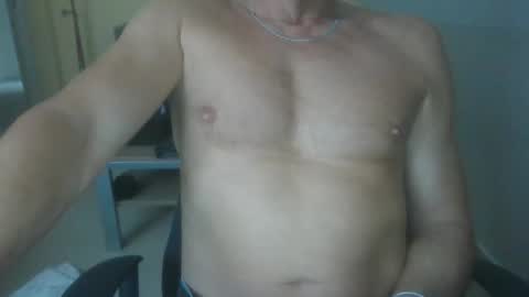 Snapshot of hundeleine chatting on October 6, 6:29 am hundeleine online show from October 6, 6:29 am