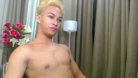 hunk_edward online show from June 20, 7:13 am