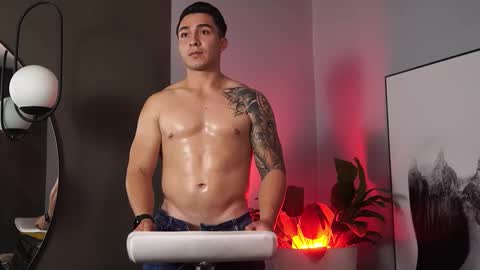 hunk_ryan online show from October 11, 1:48 pm