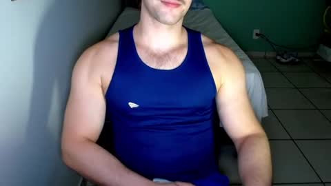 Snapshot of hunkyneighbor chatting on December 20, 12:08 am leo online show from December 20, 12:08 am