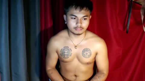 hunkyzeus online show from February 3, 3:50 pm