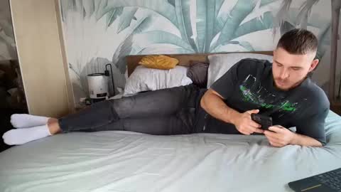 Hunter Bridges online show from November 23, 8:58 am