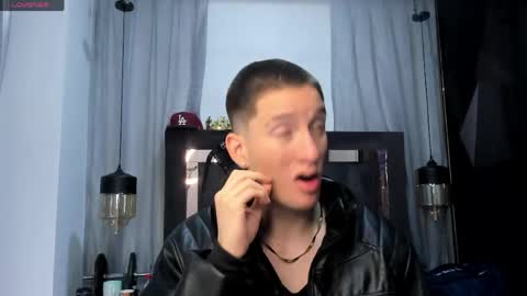 hunterheat_ online show from April 20, 12:19 pm