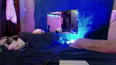 i_am_papi_mami online show from May 8, 3:01 pm