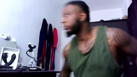 Mr H Independent model online show from November 4, 1:28 am