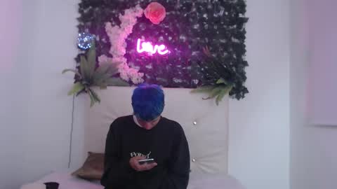 iam_lukas__ online show from September 26, 5:16 am