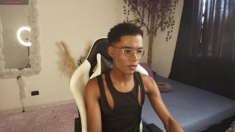 iamandrey_ online show from April 13, 3:45 pm