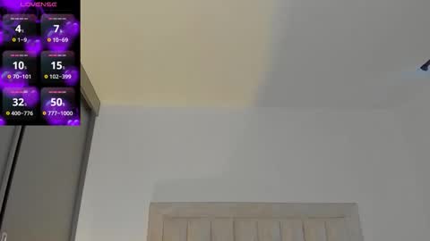 Juliiiiian online show from November 9, 11:36 am