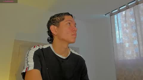 Snapshot of iamjulian_ chatting on September 9, 12:37 pm Juliiiiian online show from September 9, 12:37 pm