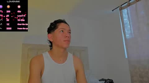 Snapshot of iamjulian_ chatting on September 17, 11:44 am Juliiiiian online show from September 17, 11:44 am