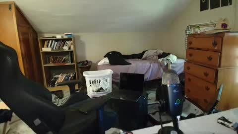 iamtommyparker online show from October 9, 7:08 pm