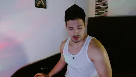 Ian Davis online show from April 26, 3:15 am