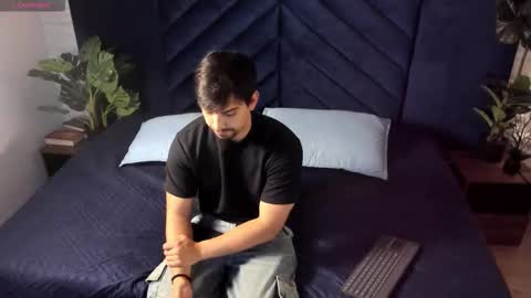 Ian Davis online show from October 5, 11:58 am