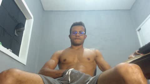 ian_tuner online show from December 31, 3:23 am