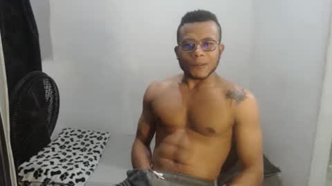 ian_tuner online show from December 14, 1:23 am