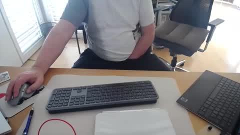 iandy12 online show from April 21, 5:57 am