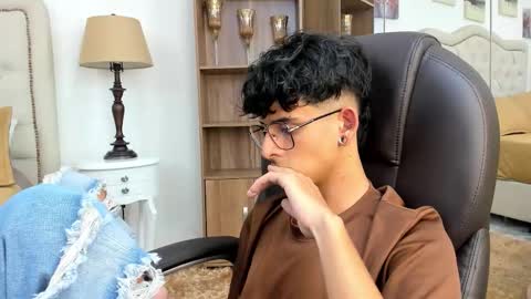 ibratxandy online show from March 5, 8:38 pm