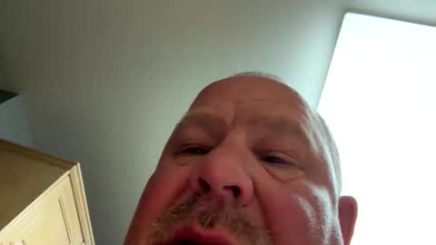icanmakeyousquirt69 online show from May 26, 5:14 am