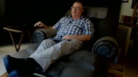 Christopher online show from December 15, 11:35 pm