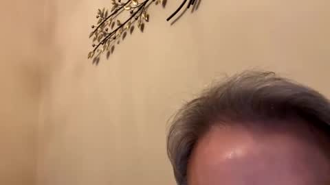 icums4u online show from November 25, 4:31 pm