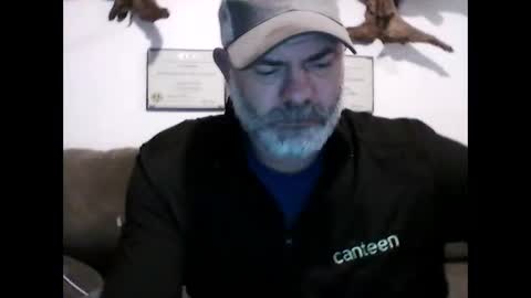 idkwhyidothis348732 online show from January 16, 11:58 am