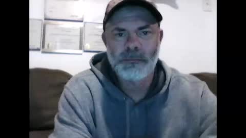 idkwhyidothis348732 online show from March 2, 2:36 pm