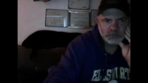 idkwhyidothis348732 online show from February 16, 3:05 pm