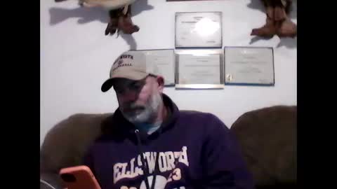 idkwhyidothis348732 online show from January 15, 11:53 am