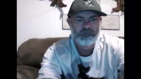 idkwhyidothis348732 online show from December 14, 2:31 pm