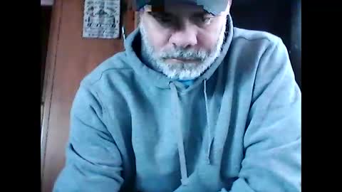 idkwhyidothis348732 online show from March 1, 2:23 pm