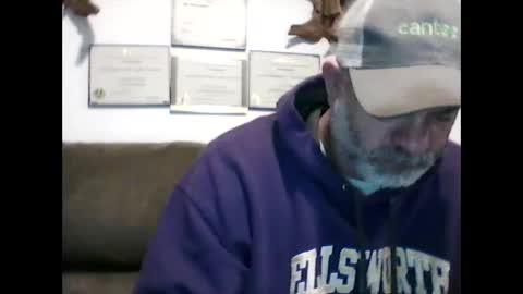 idkwhyidothis348732 online show from January 8, 11:54 am