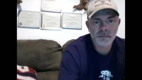 idkwhyidothis348732 online show from February 7, 12:17 pm