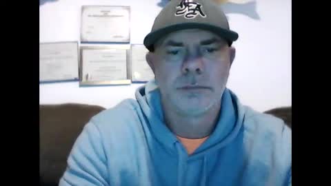 idkwhyidothis348732 online show from March 5, 12:59 am