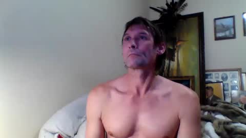 Snapshot of ifoundthegspot chatting on December 5, 9:06 am Darthmark420 online show from December 5, 9:06 am
