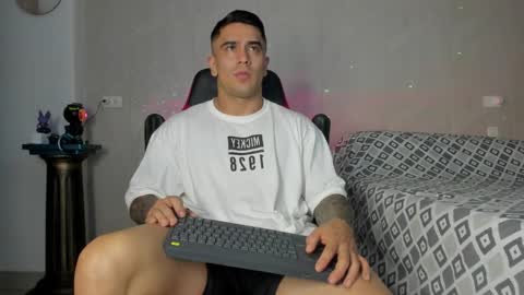 Snapshot of igor_scott chatting on January 7, 2:01 am Igor scott online show from January 7, 2:01 am