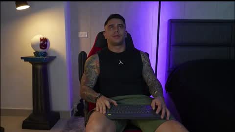 Snapshot of igor_scott chatting on September 9, 1:16 am Igor scott online show from September 9, 1:16 am