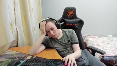 iliaskris online show from November 12, 10:25 pm