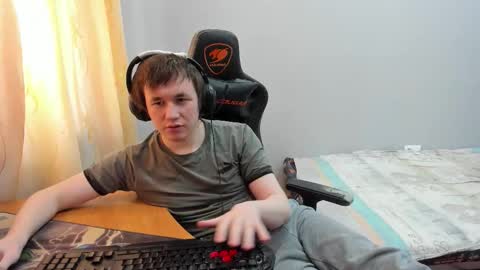 iliaskris online show from February 22, 6:37 am