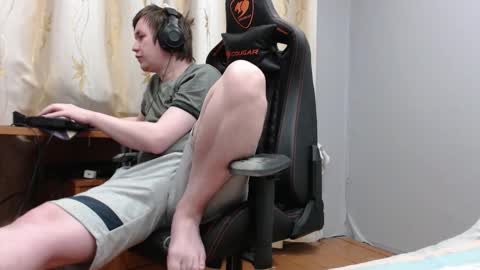 lord online show from February 5, 7:10 pm