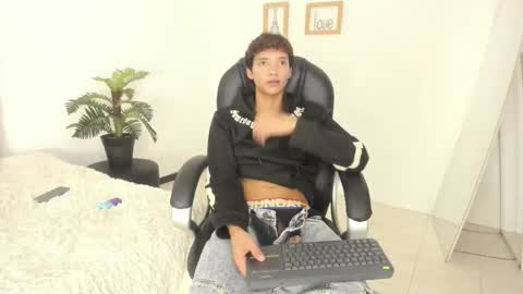 RALF online show from January 11, 9:40 pm