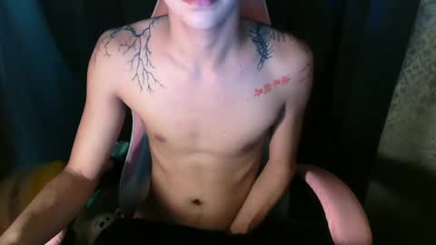 im_xy online show from March 15, 4:13 pm