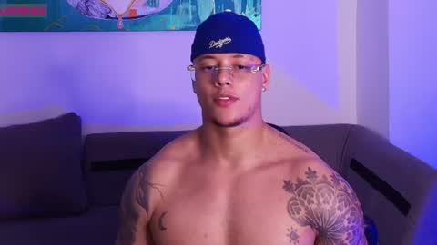 imconor online show from June 14, 1:25 am