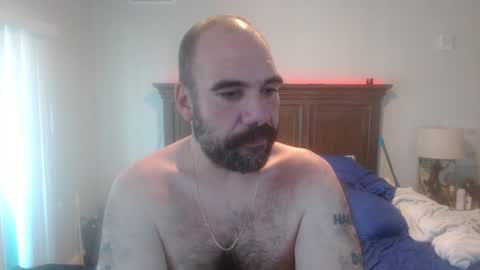 I use to be imeverythingandnothing online show from December 8, 3:24 pm