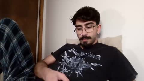 Snapshot of incubusszz chatting on January 2, 3:37 am incubus online show from January 2, 3:37 am