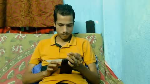Snapshot of indian_bengali_boy chatting on September 14, 8:11 pm Suman Leo online show from September 14, 8:11 pm