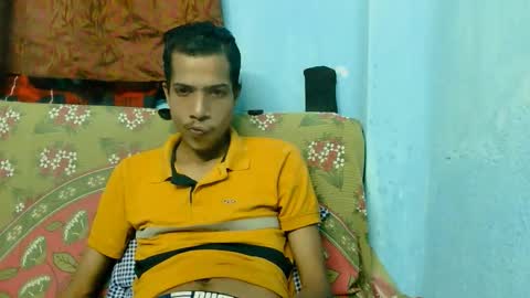 Snapshot of indian_bengali_boy chatting on September 10, 11:25 pm Suman Leo online show from September 10, 11:25 pm