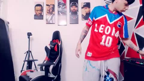 matias online show from November 18, 10:12 pm