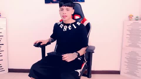 matias online show from April 18, 4:52 pm