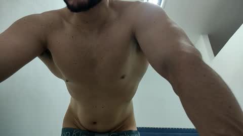 INSTAGRAM  camilodlx online show from January 16, 4:10 pm